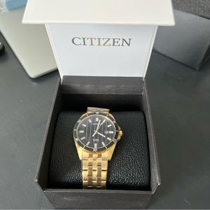 Citizen Men’s Quartz Gold Tone Black Dial Casual Analog Sports Watch